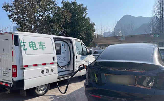 南关区汽车搭电